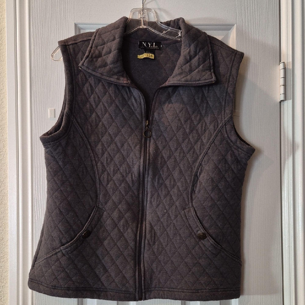 New York Laundry Charcoal Quilted Vest Large